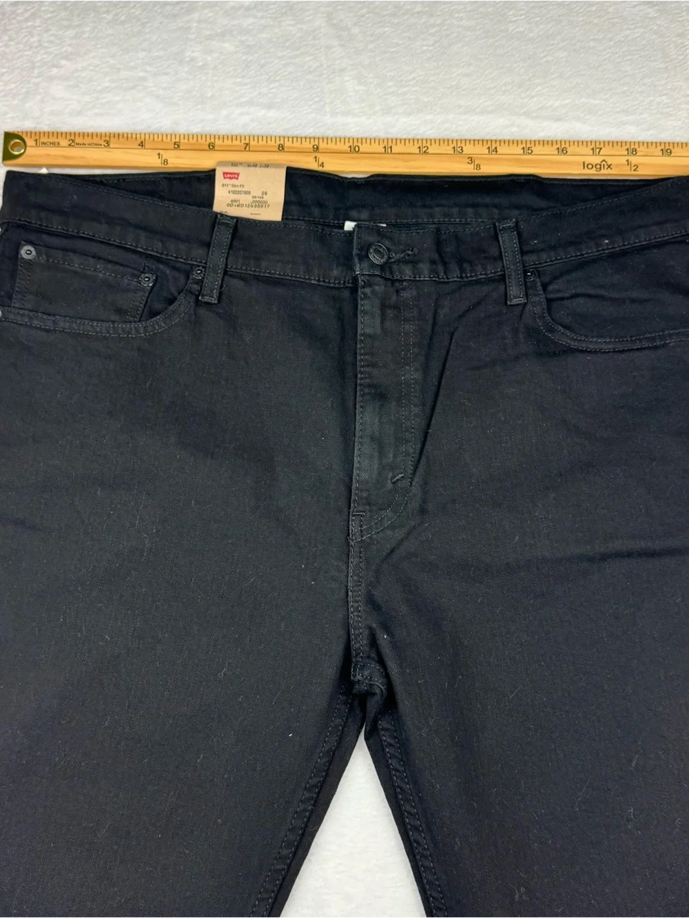 Levi's 511 NWT Slim Fit stretch jeans. Size 40-inch waist and 30-inch inseam.